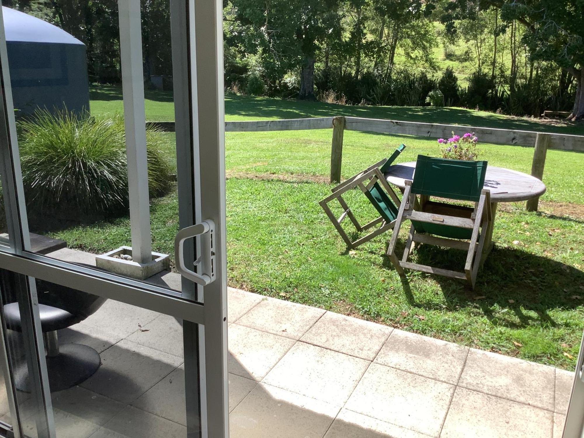 Wood Pigeon Pet Friendly Free Breakfast Hauraki Rail Trail 2kms Apartment *