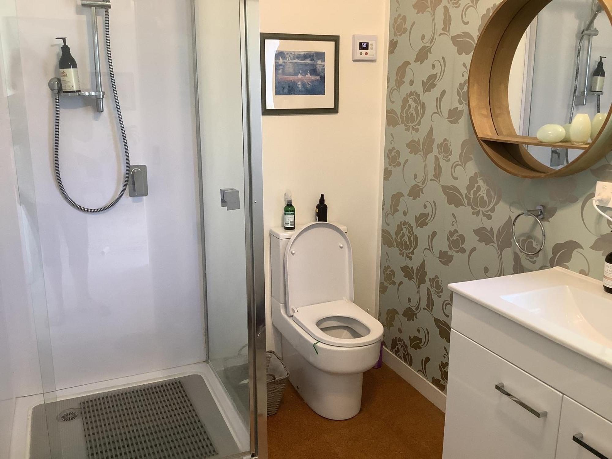 Wood Pigeon Pet Friendly Free Breakfast Hauraki Rail Trail 2kms Apartment