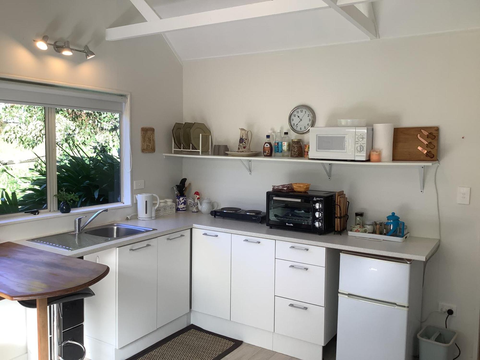 Wood Pigeon Pet Friendly Free Breakfast Hauraki Rail Trail 2kms Apartment
